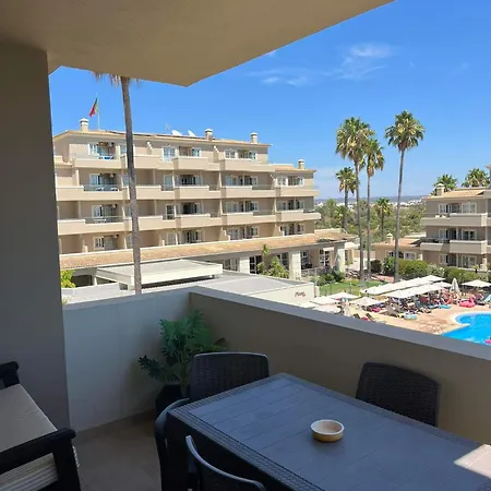 T1 Plaza Aparthotel